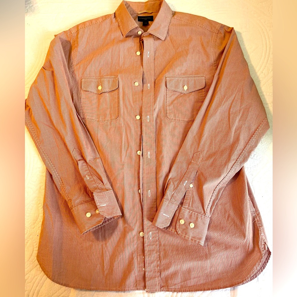 BANANA REPUBLIC checked shirt, size 16.5, two‎ front pockets, EUC